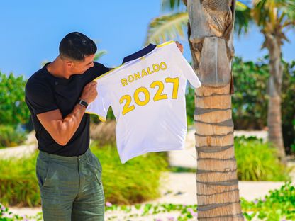 كريستيانو رونالدو بعد تجديد عقده مع النصر - 26 يونيو 2025 - X/@AlNassrFC_EN