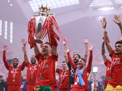 الراحل ديوغو جوتا لاعب ليفربول يحتفل بلقب الدوري الإنجليزي الممتاز - 25 مايو 2025 - Reuters