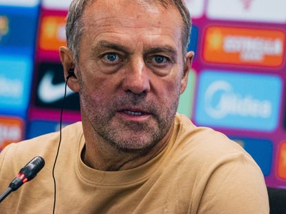 مدرب برشلونة هانزي فليك خلال المؤتمر الصحفي الذي يسبق المواجهة أمام أتلتيك بلباو في الدوري الإسباني - 26 أغسطس 2026 - X/@FCBarcelona