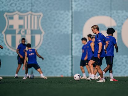 فرينكي دي يونغ خلال تدريب لبرشلونة - 15 أكتوبر 2026 - fcbarcelona.es