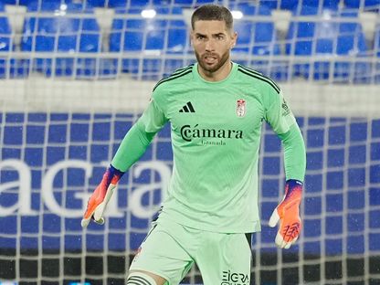 لوكا زيدان حارس غرناطة الإسباني ومنتخب الجزائر - 1 أكتوبر 2025 - X/GranadaCF