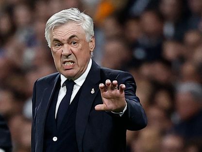كارلو أنشيلوتي مدرب ريال مدريد خلال مواجهة فالنسيا في الليغا - 5 أبريل 2025 - Reuters