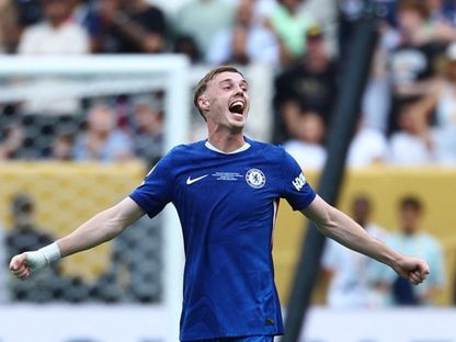 كول بالمر يحتفل بتتويج تشيلسي بكأس العالم للأندية على حساب باريس سان جيرمان - 13 يوليو 2025 - Reuters