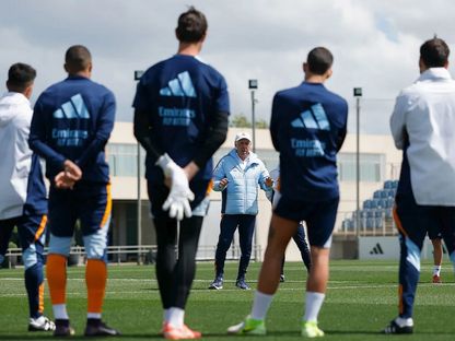 كارلو أنشيلوتي خلال تدريب لريال مدريد - 10 مايو 2025 - realmadrid.com