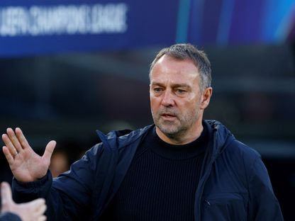 هانزي فليك: كانت مباراة مجنونة