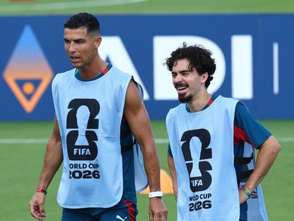 كريستيانو رونالدو وفيتينيا خلال تدريب منتخب البرتغال قبل مباراة الكونغو الديمقراطية - 16 يونيو 2026 - Reuters