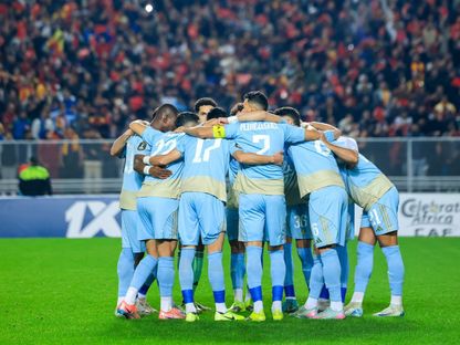 لاعبو الأهلي المصري قبل مواجهة الترجي الرياضي التونسي بدوري أبطال إفريقيا - 15 مارس 2026 - X/@Al Ahly SC