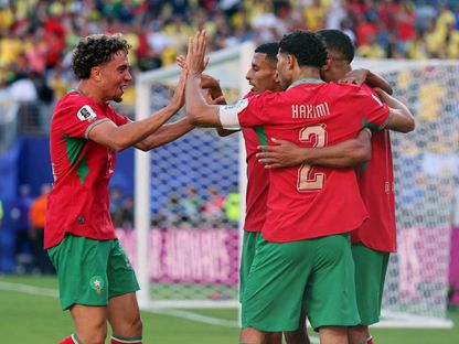 لقطة اليوم| اللون الأحمر العربي يجتاح كأس العالم وفيفا يثير الجدل