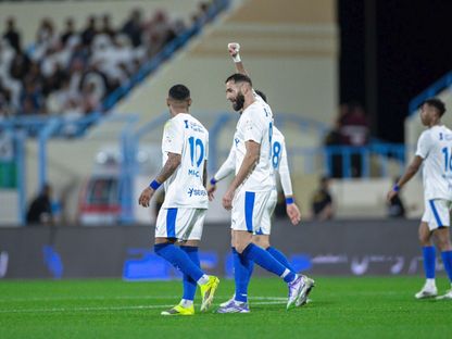 كريم بنزيما مهاجم الهلال يحتفل بأحد أهدافه في مرمى الأخدود - 5 فبراير 2026 - X/@SPL
