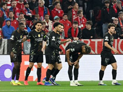 عثمان ديمبيلي يحتفل مع لاعبي باريس سان جيرمان بهدفه في مرمى بايرن ميونيخ بدوري أبطال أوروبا - 6 مايو 2026 - Reuters