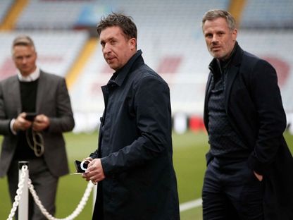 أسطورة ليفربول روبي فاولر مع جيمي كاراغر - Reuters