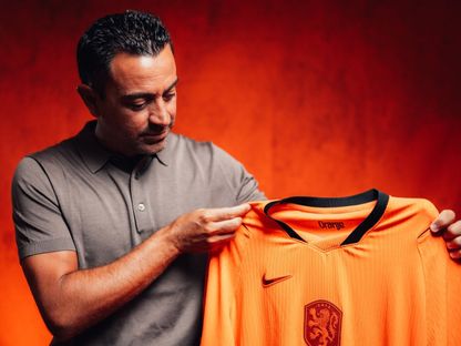تشافي هرنانديز مدرب منتخب هولندا الجديد - 22 أغسطس 2026 - x@onsorange