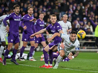 من مباراة فيورنتينا أمام إنتر ميلان في الدوري الإيطالي - 6 فبراير 2025 - Reuters