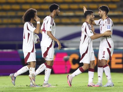 لاعبو منتخب قطر يحتفلون بعد تسجيل هدف في شباك كوريا الشمالية في تصفيات كأس العالم 2026 - 10 سبتمبر 2024 - X/@QFA