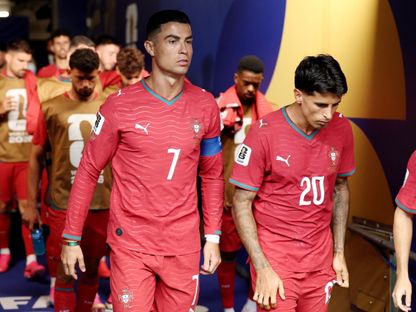 جواو كانسيلو وكريستيانو رونالدو قبل مباراة البرتغال والكونغو الديمقراطية بكأس العالم - 17 يونيو 2026 - Reuters