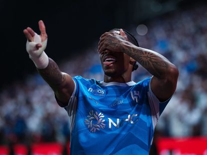 كريسنسيو سامرفيل يحتفل بهدفه في مباراة الهلال والأهلي بالدوري السعودي - 1 ستمبر 2026 - X/SPL