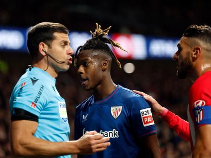 نيكو ويليامز لاعب أتلتيك بلباو يتعرض لعبارات عنصرية في مواجهة أتلتيكو مدريد في الدوري الإسباني- 27 أبريل 2024 - REUTERS