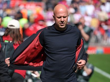 ليفربول يستجيب لـ"طلب صلاح" ويقرر إقالة أرني سلوت