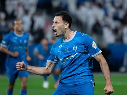 احتفال غابرييل مارتينيلي لاعب الهلال بتسجيل هدف في مرمى الاتحاد بكلاسيكو الدوري السعودي - 10 أكتوبر 2026 - X/@@Alhilal_FC