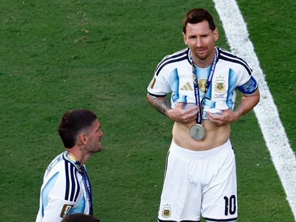 ليونيل ميسي يشعر بالحزن بعد خسارة نهائي كأس العالم ضد إسبانيا - 19 يوليو 2026 - Reuters