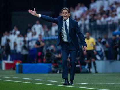 تفاعل سيموني إنزاغي مدرب الهلال أثناء مباراة القادسية بدوري روشن السعودي - 13 سبتمبر 2025 - X/@aawsat_spt