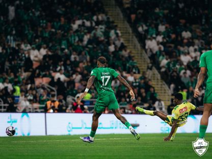 إيفان توني لحظة تسجيل هدف للأهلي في مرمى الخليج بالدوري السعودي - 20 يناير 2026 - X/@ALAHLI_FC