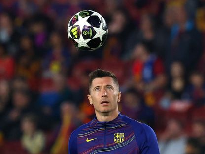 روبرت ليفاندوفسكي قبل مباراة برشلونة وأتلتيكو مدريد بدوري أبطال أوروبا - 8 أبريل 2026 - Reuters