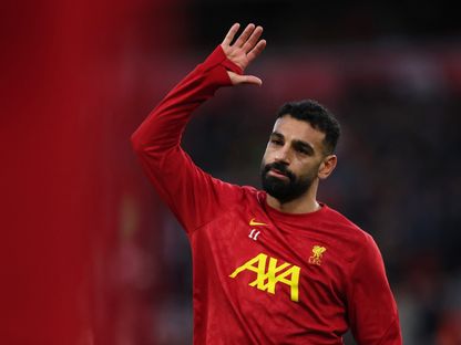 محمد صلاح خلال الإحماء لمباراة ليفربول ومانشستر سيتي في الدوري الإنجليزي - 1 ديسمبر 2024 - Reuters