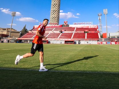 باسر إبراهيم مدافع الأهلي خلال مران ناديه - 5 أكتوبر 2026 - X@AlAhly