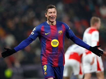 روبرت ليفاندوفسكي بعد تسجيله هدفاً لبرشلونة في مرمى سلافيا براغ بدوري أبطال أوروبا - 21 يناير 2026 - REUTERS