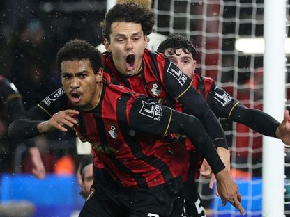 احتفال أمين عدلي بهدف قاتل قاد به بورنموث للفوز على ليفربول في الوقت الضائع بالدوري الإنجليزي - 24 يناير 2026 - Reuters