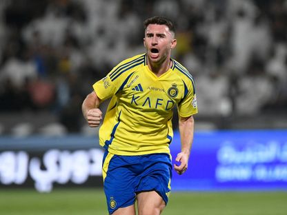 إيميريك لابورت لاعب النصر يحتفل بتسجيل هدف في مرمى الشباب بدوري روشن السعودي - 18 أكتوبر 2024 - Reuters