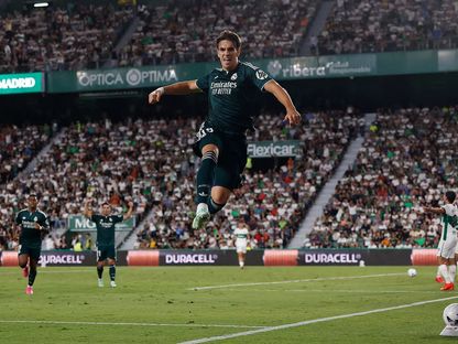 كارلوس إسبي بعد تسجيله هدف الفوز لريال مدريد في مرمى إلتشي - 15 سبتمبر 2026 - realmadrid.com