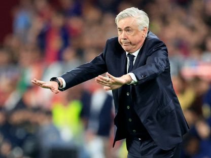 كارلو أنشيلوتي مدرب ريال مدريد خلال مباراة برشلونة في نهائي كأس ملك إسبانيا - 26 أبريل 2025 - Reuters