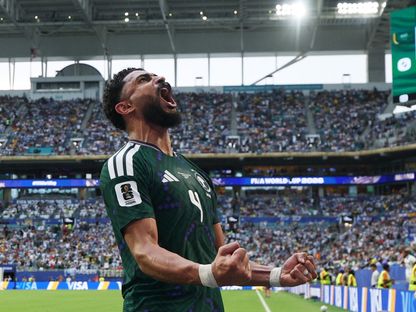 عبد الإله العمري مدافع السعودية يحتفل بالتسجيل ضد أوروغواي في كأس العالم - 15 يونيو 2026 - Reuters