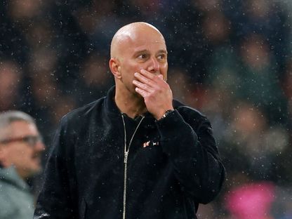 آرني سلوت مدرب ليفربول خلال مباراة باريس سان جيرمان في دوري أبطال أوروبا - 14 أبريل 2026 - Reuters