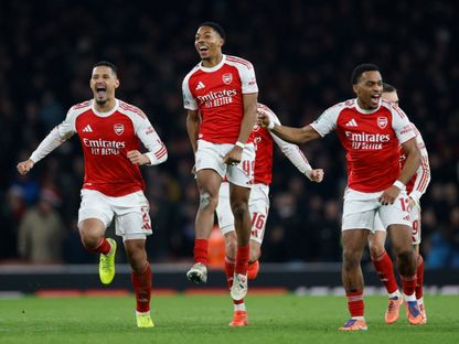 احتفال لاعبي أرسنال بهدف الفوز على كريستال بالاس في ربع نهائي كأس رابطة الأندية الإنجليزية - 23 ديسمبر 2025 - Reuters