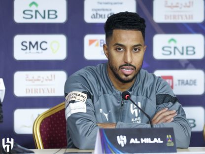 سالم الدوسري خلال مؤتمر صحافي عشية مواجهة الهلال والنصر في نصف نهائي "كأس الدرعية للسوبر السعودي" بأبوظبي - 7 أبريل 2024 - X/@Alhilal_FC