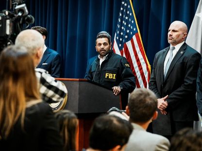 كاش باتيل مدير مكتب التحقيقات الاتحادي خلال المؤتمر الصحفي للإعلان عن القبض على تشونسي بيلابس وتيري روزير - 23 أكتوبر 2025 - Reuters