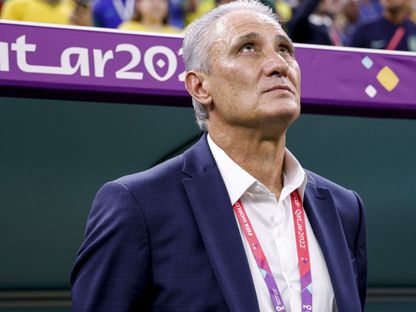 تيتي مدرب منتخب البرازيل السابق في مباراة منتخب بلاده أمام الكاميرون - 2 ديسمبر 2022 - Reuters