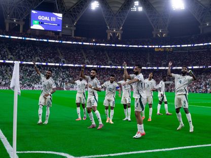احتفال لاعبي السعودية بتسجيل هدف في مرمى إندونيسيا بملحق تصفيات كأس العالم 2026 - 8 أكتوبر 2025 - X/@SaudiNT
