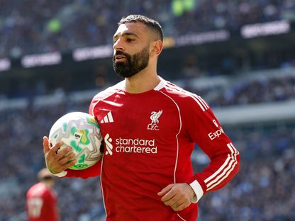 باريس سان جيرمان يزاحم ليفربول لخطف "بديل صلاح"