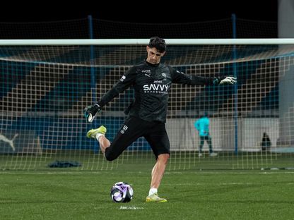 ياسين بونو حارس الهلال خلال تدريب - 18 فبراير 2026 - X/@Alhilal_FC