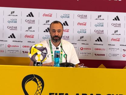 طارق السكتيوي مدرب المغرب في مؤتمر صحفي قبل مواجهة الإمارات - 14 ديسمبر 2025 - X/@aawsat_spt