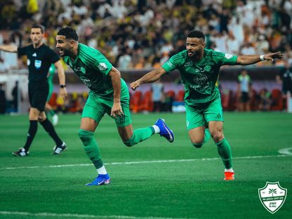 شاهد.. الأهلي يهزم الاتحاد بديربي جدة ويتصدر الدوري السعودي مؤقتاً