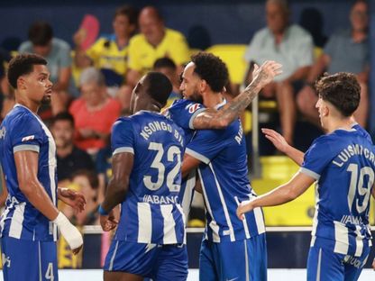لاعبو ديبورتيفو لاكورونيا يحتفلون بالتسجيل أمام فياريال في الدوري الإسباني - 5 سبتمبر 2026 - RCDeportivo/x