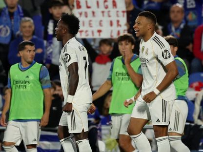 فرحة كيليان مبابي بهدفه في مباراة خيتافي ضد ريال مدريد بالدوري الإسباني - 19 أكتوبر 2025 - Reuters