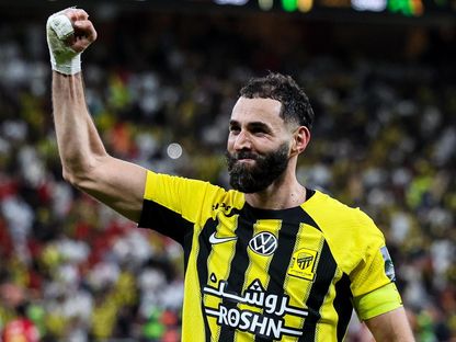 كريم بنزيما مهاجم الاتحاد يحتفل بهدفه أمام القادسية بنهائي كأس ملك السعودية - 30 مايو 2025 - x@ittihad