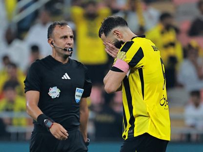 كريم بنزيما مهاجم الاتحاد خلال مواجهة الهلال في الدوري السعودي - 24 أكتوبر 2025 - Reuters