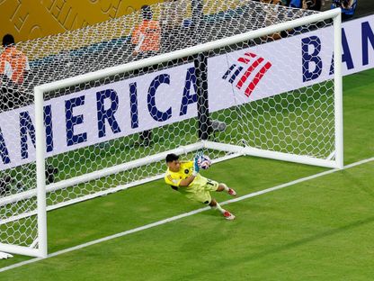 قاتل أحلام الأهلي.. أوستاري نجم افتتاح كأس العالم للأندية